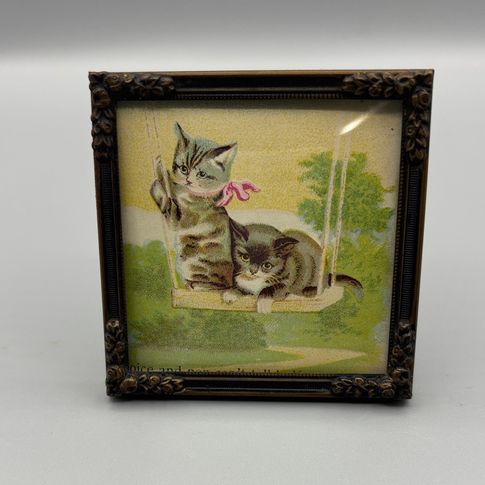 Antique Meta Plukebaum Kitten Chromolithograph circa 1900-1910